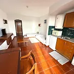 Oura Apartamento *